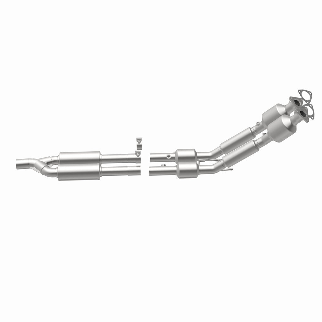 MagnaFlow Exhaust Products 24379 HM Grade Direct-Fit Catalytic Converter for Select Volkswagen Passat