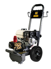 Load image into Gallery viewer, BE Power Equipment B2765HC 2,700 PSI - 3.0 GPM Gas Pressure Washer With Honda Gx200 Engine &amp; Comet Triplex Pump