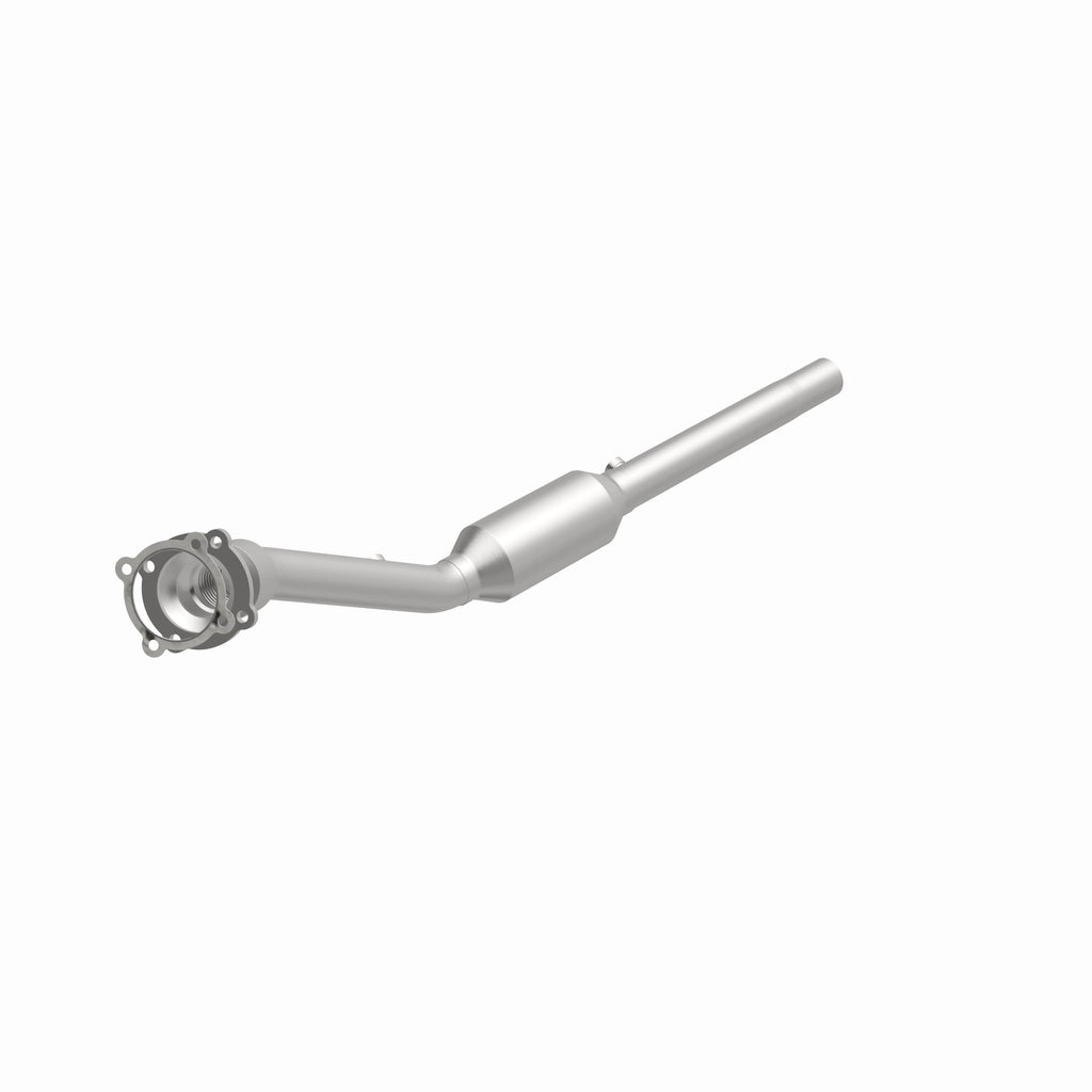 MagnaFlow Exhaust Products 51892 OEM Grade Direct-Fit Catalytic Converter for Select Volkswagen Beetle, Volkswagen Golf, Volkswagen Jetta