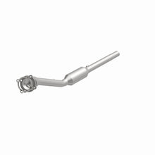 Load image into Gallery viewer, MagnaFlow Exhaust Products 51892 OEM Grade Direct-Fit Catalytic Converter for Select Volkswagen Beetle, Volkswagen Golf, Volkswagen Jetta