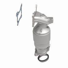 Load image into Gallery viewer, MagnaFlow Exhaust Products 52020 OEM Grade Manifold Catalytic Converter for Select Honda CR-V