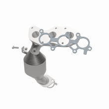 Load image into Gallery viewer, MagnaFlow Exhaust Products 5582548 California CARB Manifold Catalytic Converter for Select Toyota Sienna