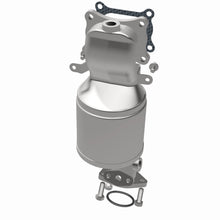 Load image into Gallery viewer, MagnaFlow Exhaust Products 5631893 California CARB Manifold Catalytic Converter for Select Honda Accord