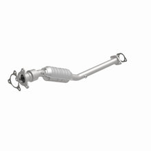 Load image into Gallery viewer, MagnaFlow Exhaust Products 51240 OEM Grade Direct-Fit Catalytic Converter for Select Chevrolet Cobalt, Chevrolet HHR, Pontiac G5, Saturn Ion