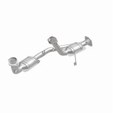 Load image into Gallery viewer, MagnaFlow Exhaust Products 444023 California CARB Direct-Fit Catalytic Converter for Select Ford Taurus, Mercury Sable