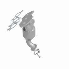 Load image into Gallery viewer, MagnaFlow Exhaust Products 5582548 California CARB Manifold Catalytic Converter for Select Toyota Sienna