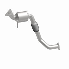 Load image into Gallery viewer, MagnaFlow Exhaust Products 5481947 California CARB Direct-Fit Catalytic Converter for Select Audi Q7, Volkswagen Touareg