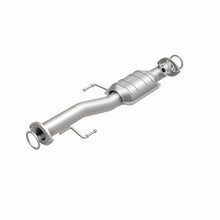 Load image into Gallery viewer, MagnaFlow Exhaust Products 447225 California CARB Direct-Fit Catalytic Converter for Select Toyota 4Runner