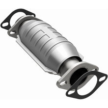 Load image into Gallery viewer, MagnaFlow Exhaust Products 3391767 California CARB Direct-Fit Catalytic Converter for Select Nissan D21, Toyota Van