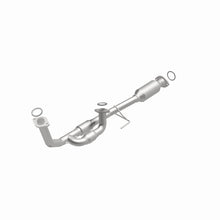 Load image into Gallery viewer, MagnaFlow Exhaust Products 4481892 California CARB Direct-Fit Catalytic Converter for Select Lexus ES300, Toyota Avalon, Toyota Camry