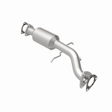Load image into Gallery viewer, MagnaFlow Exhaust Products 4451455 California CARB Direct-Fit Catalytic Converter for Select Chevrolet Blazer, GMC Jimmy, Oldsmobile Bravada