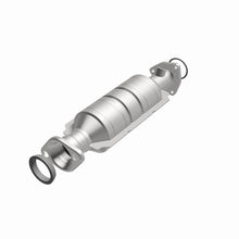 Load image into Gallery viewer, MagnaFlow Exhaust Products 93114 HM Grade Direct-Fit Catalytic Converter for Select Honda Odyssey