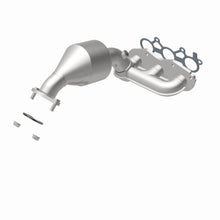 Load image into Gallery viewer, MagnaFlow Exhaust Products 5582822 California CARB Manifold Catalytic Converter for Select Toyota Sienna