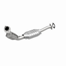 Load image into Gallery viewer, MagnaFlow Exhaust Products 23331 HM Grade Direct-Fit Catalytic Converter for Select Ford Crown Victoria, Lincoln Town Car, Mercury Grand Marquis