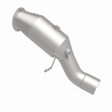 Load image into Gallery viewer, MagnaFlow Exhaust Products 52258 OEM Grade Direct-Fit Catalytic Converter for Select BMW 535i, BMW 535i GT, BMW 535i GT xDrive, BMW 535i xDrive, BMW 640i, BMW 640i Gran Coupe, BMW 640i xDrive, BMW 640i xDrive Gran Coupe, BMW X5, BMW X6