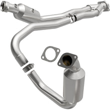 Load image into Gallery viewer, MagnaFlow Exhaust Products 21-710 OEM Grade Direct-Fit Catalytic Converter for Select Ford Transit-150, Ford Transit-250, Ford Transit-350, Ford Transit-350 HD
