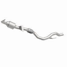 Load image into Gallery viewer, MagnaFlow Exhaust Products 5551370 California CARB Direct-Fit Catalytic Converter for Select Porsche Cayenne