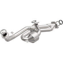 Load image into Gallery viewer, MagnaFlow Exhaust Products 49986 OEM Grade Direct-Fit Catalytic Converter for Select Toyota Avalon, Toyota Sienna