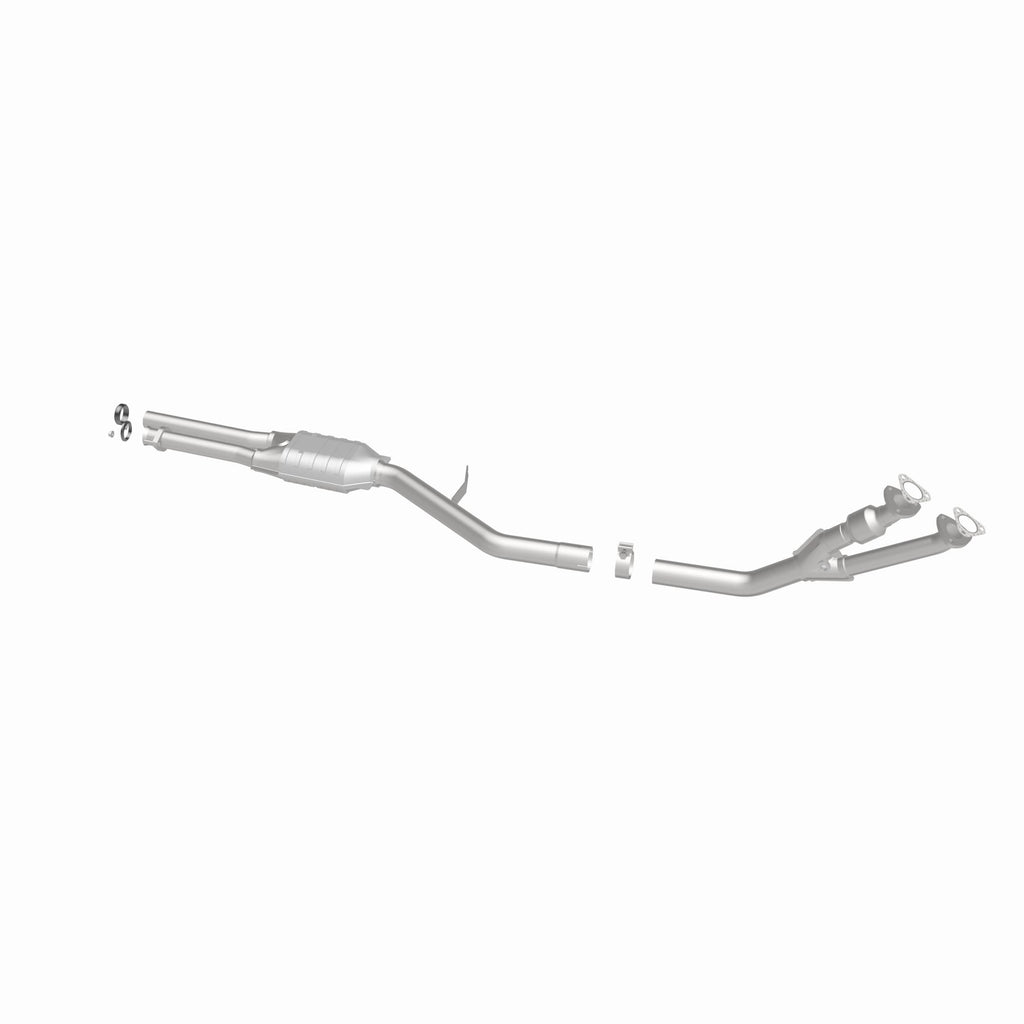 MagnaFlow Exhaust Products 3322554 California CARB Direct-Fit Catalytic Converter for Select BMW 325i, BMW 325iX, BMW 325is