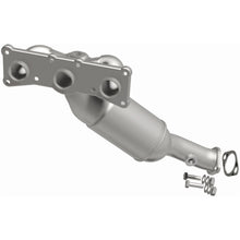 Load image into Gallery viewer, MagnaFlow Exhaust Products 5631763 California CARB Manifold Catalytic Converter for Select BMW 128i, BMW 328i, BMW 328i xDrive, BMW 328xi