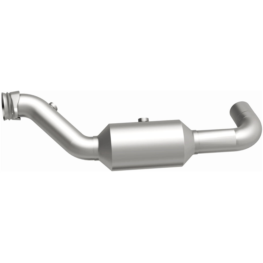 MagnaFlow Exhaust Products 280218 OEM Grade Direct-Fit Catalytic Converter for Select Ford Expedition, Lincoln Navigator