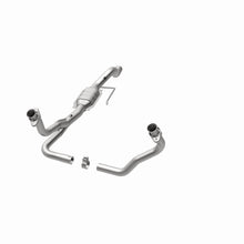 Load image into Gallery viewer, MagnaFlow Exhaust Products 24437 HM Grade Direct-Fit Catalytic Converter for Select Dodge Dakota
