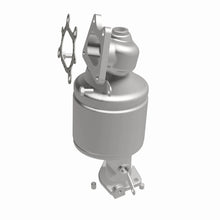 Load image into Gallery viewer, MagnaFlow Exhaust Products 5531336 California CARB Manifold Catalytic Converter for Select Acura RL, Acura TL, Honda Accord