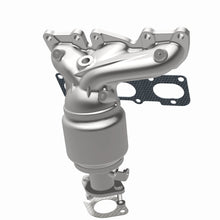 Load image into Gallery viewer, MagnaFlow Exhaust Products 5531090 California CARB Manifold Catalytic Converter for Select Hyundai Santa Fe, Kia Sorento