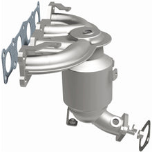 Load image into Gallery viewer, MagnaFlow Exhaust Products 5531774 California CARB Manifold Catalytic Converter for Select Kia Sorento