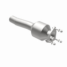 Load image into Gallery viewer, MagnaFlow Exhaust Products 21-538 OEM Grade Direct-Fit Catalytic Converter for Select Land Rover LR2, Land Rover Range Rover Evoque