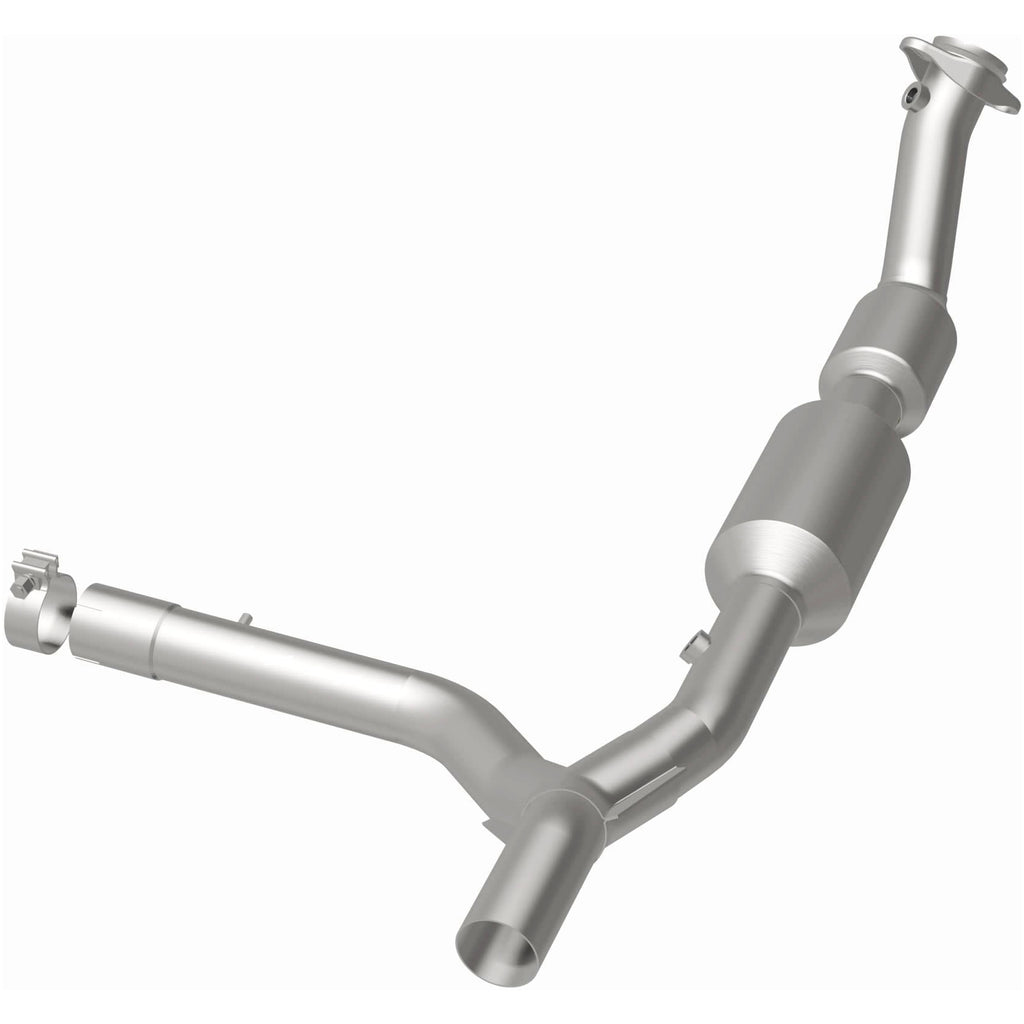 MagnaFlow Exhaust Products 280008 OEM Grade Direct-Fit Catalytic Converter for Select Ford F-150, Ford F-150 Heritage