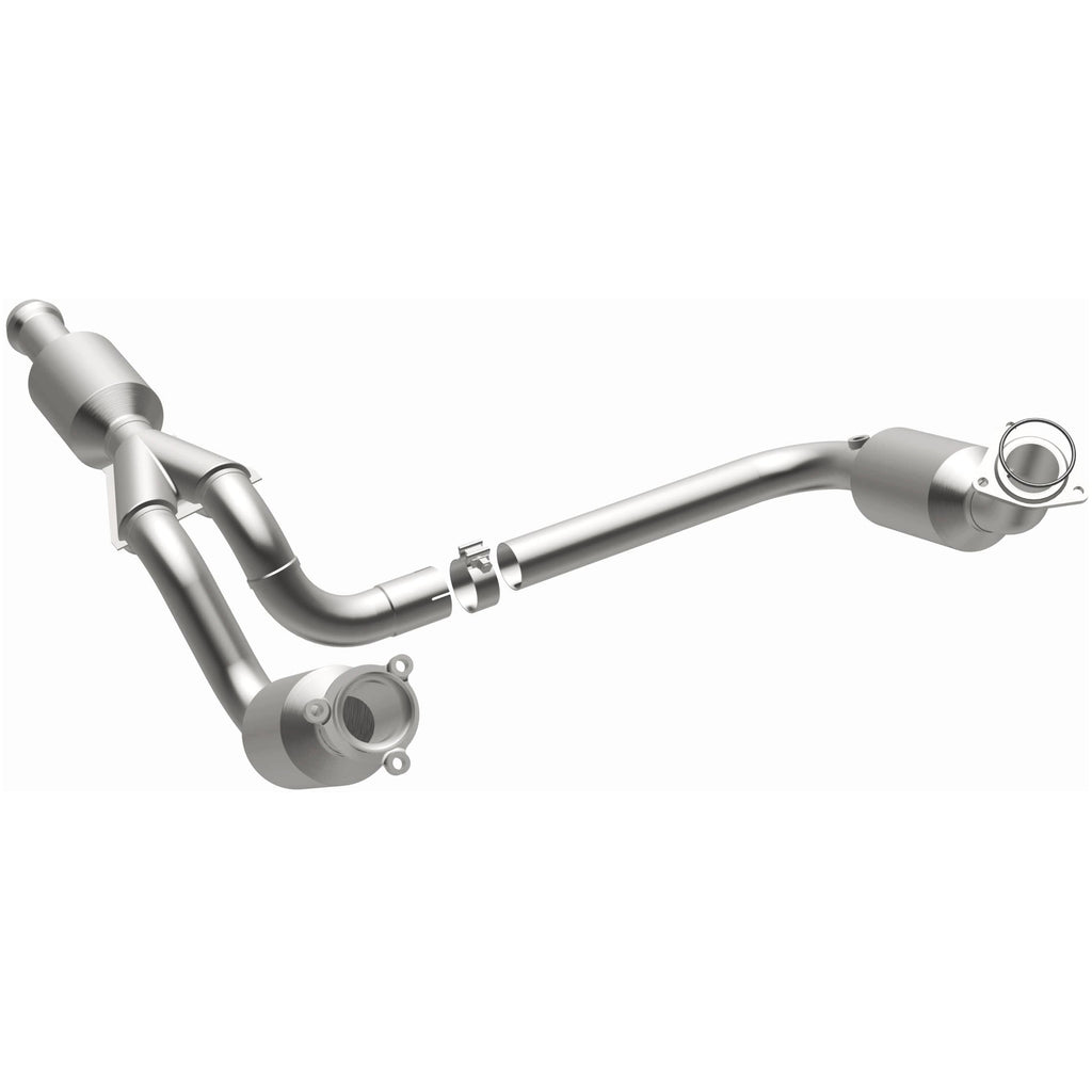 MagnaFlow Exhaust Products 5582578 California CARB Direct-Fit Catalytic Converter for Select Chevrolet Avalanche, Chevrolet Silverado 1500, Chevrolet Suburban 1500, Chevrolet Tahoe, GMC Sierra 1500, GMC Yukon, GMC Yukon XL