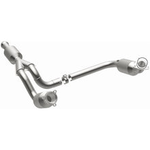 Load image into Gallery viewer, MagnaFlow Exhaust Products 5582578 California CARB Direct-Fit Catalytic Converter for Select Chevrolet Avalanche, Chevrolet Silverado 1500, Chevrolet Suburban 1500, Chevrolet Tahoe, GMC Sierra 1500, GMC Yukon, GMC Yukon XL