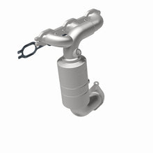 Load image into Gallery viewer, MagnaFlow Exhaust Products 51394 OEM Grade Manifold Catalytic Converter for Select Chrysler Pacifica, Chrysler Sebring, Chrysler Town &amp; Country, Dodge Avenger, Dodge Grand Caravan, Dodge Journey, Volkswagen Routan