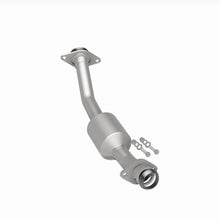 Load image into Gallery viewer, MagnaFlow Exhaust Products 6511689 California CARB Direct-Fit Catalytic Converter for Select Nissan NV200