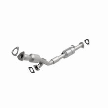 Load image into Gallery viewer, MagnaFlow Exhaust Products 51391 OEM Grade Direct-Fit Catalytic Converter for Select Saturn Vue