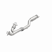 Load image into Gallery viewer, MagnaFlow Exhaust Products 5592852 California CARB Direct-Fit Catalytic Converter for Select Nissan Murano