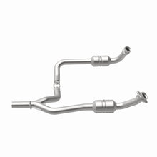 Load image into Gallery viewer, MagnaFlow Exhaust Products 52153 OEM Grade Direct-Fit Catalytic Converter for Select Ford E-150, Ford E-250