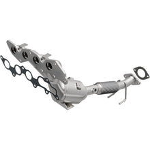 Load image into Gallery viewer, MagnaFlow Exhaust Products 5531186 California CARB Manifold Catalytic Converter for Select Ford C-Max