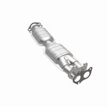 Load image into Gallery viewer, MagnaFlow Exhaust Products 333386 California CARB Direct-Fit Catalytic Converter for Select Ford Bronco II, Ford Ranger