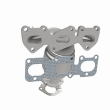 Load image into Gallery viewer, MagnaFlow Exhaust Products 5531090 California CARB Manifold Catalytic Converter for Select Hyundai Santa Fe, Kia Sorento