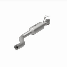 Load image into Gallery viewer, MagnaFlow Exhaust Products 280444 OEM Grade Direct-Fit Catalytic Converter for Select Ford F-650, Ford F-750
