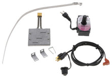 Load image into Gallery viewer, Zerostart 3400011 Clamp on heater, 300W 120V, 4&quot;x4&quot;(10.1cm x 10.1cm) Square