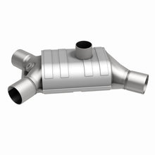 Load image into Gallery viewer, MagnaFlow Exhaust Products 337002 California CARB Universal Catalytic Converter for Select Subaru DL, Subaru GL, Subaru GL-10, Subaru Legacy, Subaru Loyale, Subaru Standard, Subaru XT
