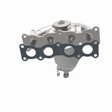 Load image into Gallery viewer, MagnaFlow Exhaust Products 22-086 OEM Grade Manifold Catalytic Converter for Select Hyundai Santa Fe Sport