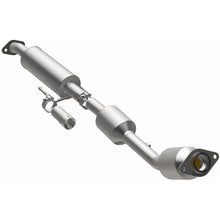 Load image into Gallery viewer, MagnaFlow Exhaust Products 6511112 California CARB Direct-Fit Catalytic Converter for Select Toyota C-HR