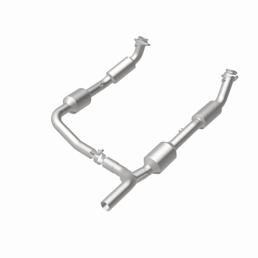 MagnaFlow Exhaust Products 5481640 California CARB Direct-Fit Catalytic Converter for Select Ford E-150, Ford E-250