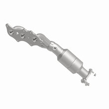 Load image into Gallery viewer, MagnaFlow Exhaust Products 51228 OEM Grade Manifold Catalytic Converter for Select Toyota 4Runner, Toyota FJ Cruiser