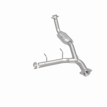 Load image into Gallery viewer, MagnaFlow Exhaust Products 93125 HM Grade Direct-Fit Catalytic Converter for Select Ford Expedition