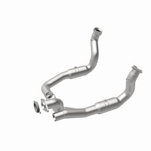 Load image into Gallery viewer, MagnaFlow Exhaust Products 52297 OEM Grade Direct-Fit Catalytic Converter for Select Ford F-250 Super Duty, Ford F-350 Super Duty
